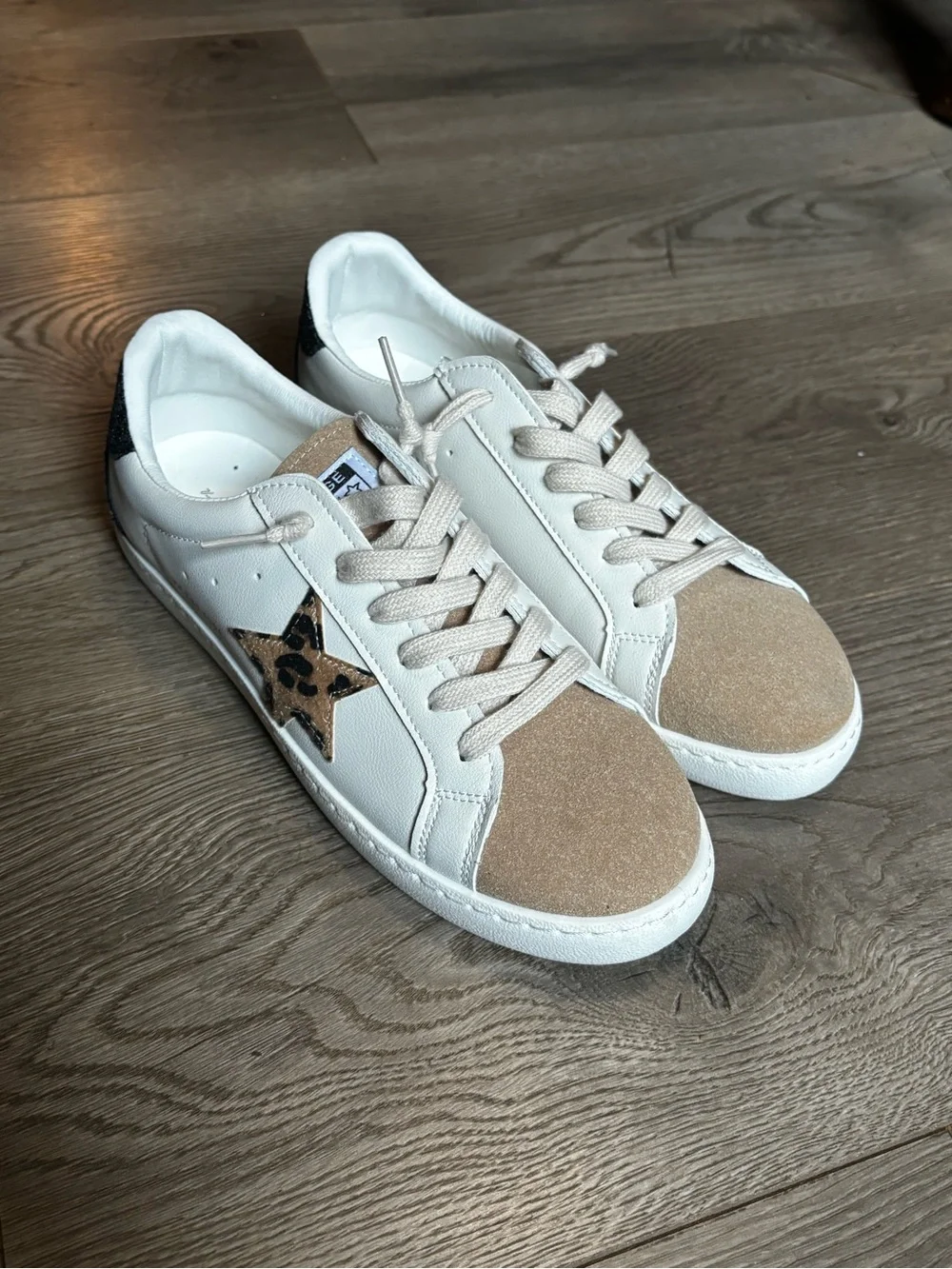 Vintage Havana White Sneakers with Tan Suede Toe and Leopard Star - Picture 1 of 10